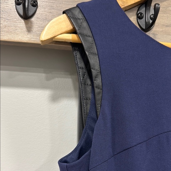 NWOT!! Elegant Navy Blue Sleeveless Dress - Picture 6 of 11